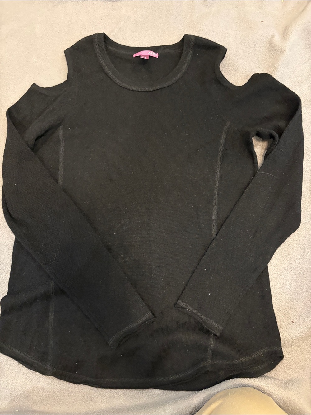 Aqua Black Cold-Shoulder Cashmere Sweater